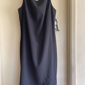 Donna Ricco Elegant Black Gown